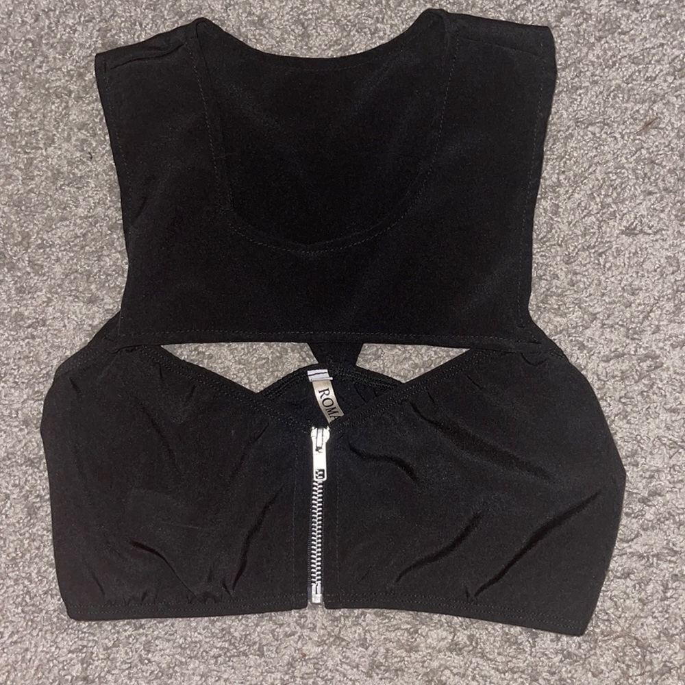Zip crop top